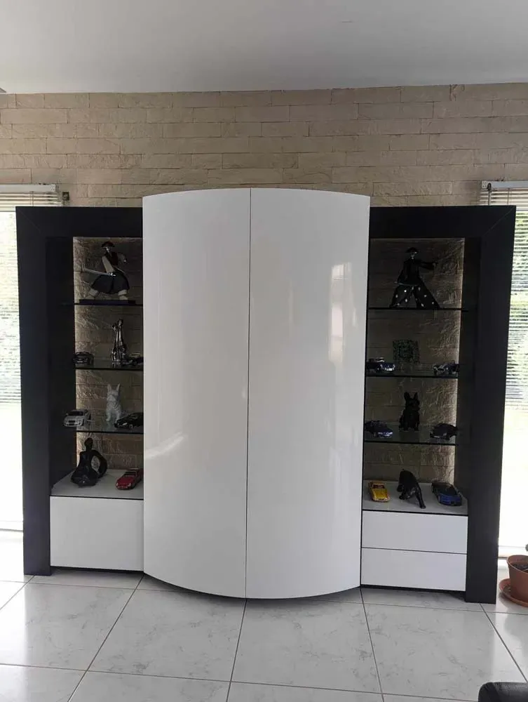 Covering Meuble TV noir et blanc laqué aprés